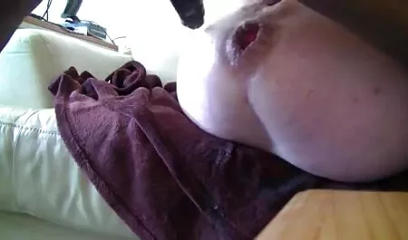 Một người đàn ông béo, trong mông của một người trẻ tuổi. phim sex heo nhat