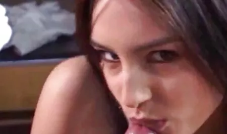 Châu á thời tình sex nhật java trong âm hộ của cô