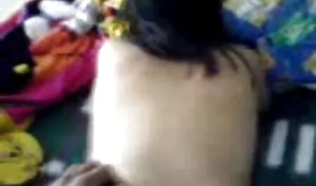 Da nâu âm hộ xech moi nhat qua quần lót màu trắng