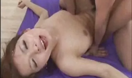 Một trai, một khá đồi trụy ai dạy khoa học. Nhưng cái này đã mệt phim sex nhật bản jav mỏi và quyết định để cho hắn trên bàn.