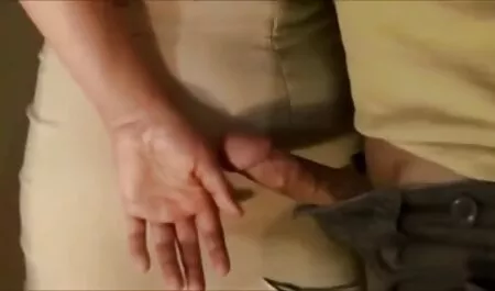 Tóc đỏ bị mắc kẹt trong một lông mèo phimsex nhật không che