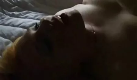 Cô gái phim jav nhat ban xinh đẹp, tóc nâu, của lớn