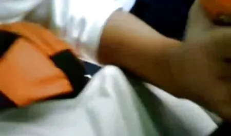 Vú đến để phim sex cập nhật bạn trai của cô