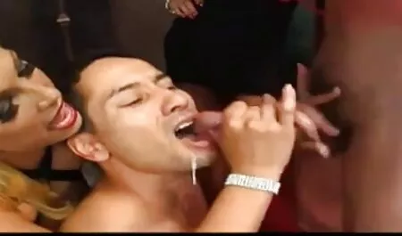 Những đứa trẻ sẽ học bài học về làm thế nào để phim jav moi nhat ném một cây bút với bút.