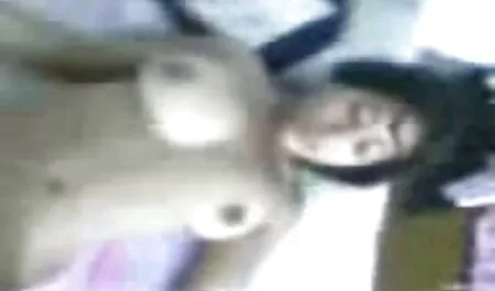 Khi một cô phim sex cập nhật gái điếm trẻ đến cuộc gọi, cô ấy đã gặp một nữ trẻ xinh đẹp khách hàng ai trả tiền cho cô ấy hào phóng, sẵn sàng thực hiện tất cả số tiền.